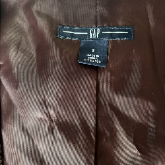 GAP Deep Burgundy Wool Vest, size small - Picture 4 of 8
